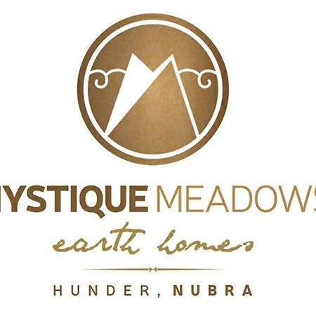 Mystique Meadows Earth Homes Hundar Экстерьер фото